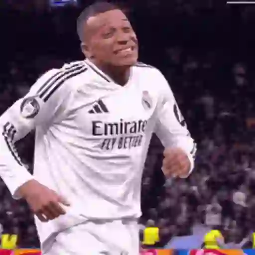 Kylian Mbappé ⚽️🏟 MOV 11