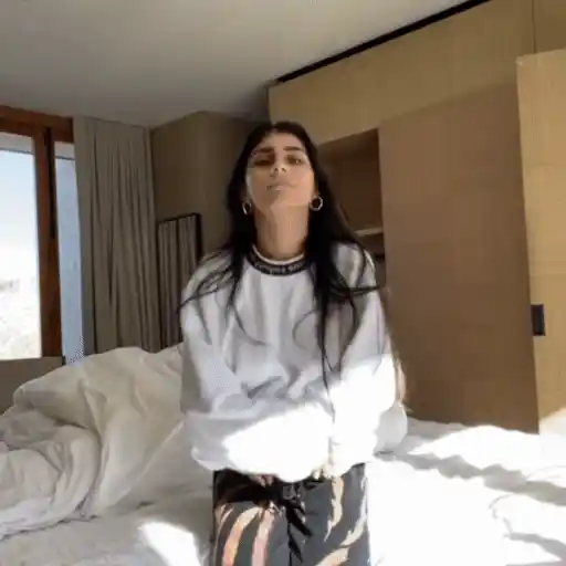 🌸MIA Khalifa🔞🔥°mov 25