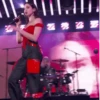 Dua LIPA mov 25