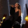 Ariana Grande 22