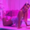 Ariana Grande 29