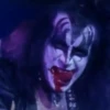 Kiss 1 7