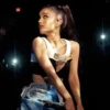 Ariana Grande Mov 21