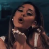 ● Ariana Grande Mov. ● 7