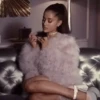 ● Ariana Grande Mov. ● 10