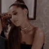 ● Ariana Grande Mov. ● 25