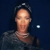 Rihanna 24