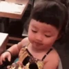 Niña Coreana Animada 10