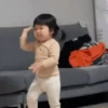 Niña Coreana Animada 25
