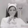 ``jennie`` 27