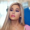 Ariana Grande 3 mov 8