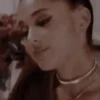 Ariana Grande 3 mov 21