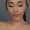 Ariana Grande 4 mov 6