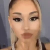 Ariana Grande 4 mov 14