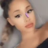 Ariana Grande 4 mov 15