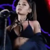 Ariana Grande 4 mov 19