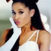 Ariana Grande 4 mov 30