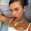 Dua Lipa 2 mov 11