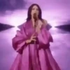 Dua Lipa 1 mov 7