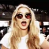 Chicas con gafas ⛧ 1 7