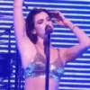 Dua Lipa 4 mov 6