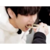 BTS V 21