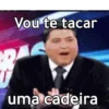 Vou te tacar uma cadeira