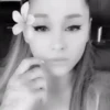 Ariana Grande 2 mov 15