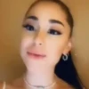 Ariana Grande 1 mov 10