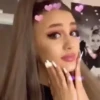 Ariana Grande 1 mov 15