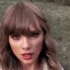 Taylor Swift 19