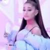 Ariana Grande 1 mov 21