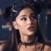 Ariana Grande 1 mov 22