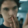 🫦💋🤣Mordiendose el dedo - GIF 12