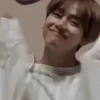V ♡ 22