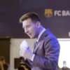Lionel Messi 1 mov 8