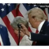 DONALD TRUMP 12