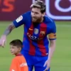 Lionel Messi 1 mov 25