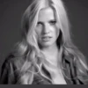 Woman Expressions.MOV 23