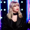 Taylor Swift 22