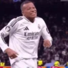 Kylian Mbappé ⚽️🏟 MOV 11