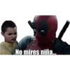No mires niña.