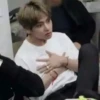 V (BTS) 16