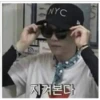 NYC
지켜본다