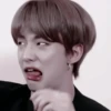 - hyunjin` 9