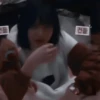 |들
건들