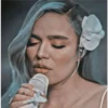 Karol-G Face 28
