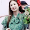 JENNIE_STIKER 16