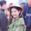 JENNIE_STIKER 19