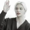 hyunjin ! 16